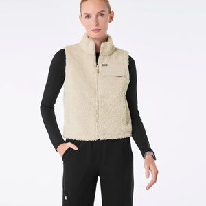 NWT FIGS On-Shift High Pile Fleece Vest™  - Size Large- Bone